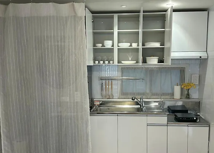 New, Cozy Hanok Stay, 3 Min Subway Line2, Line5, Airport Bus Seoul