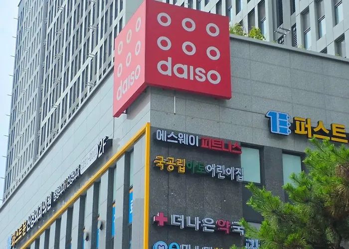 New, Cozy Hanok Stay, 3 Min Subway Line2, Line5, Airport Bus Seoul